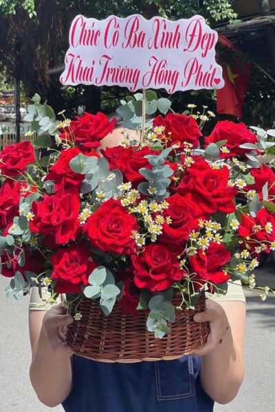 Giỏ hoa chúc mừng – Giao nhanh trong ngày