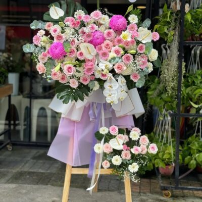 Kệ hoa khai trương