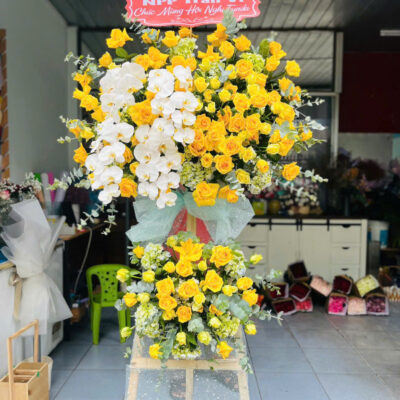 Kệ hoa khai trương