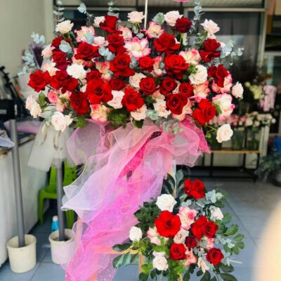 Kệ hoa khai trương