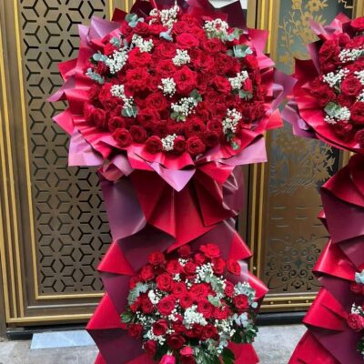 Kệ hoa khai trương