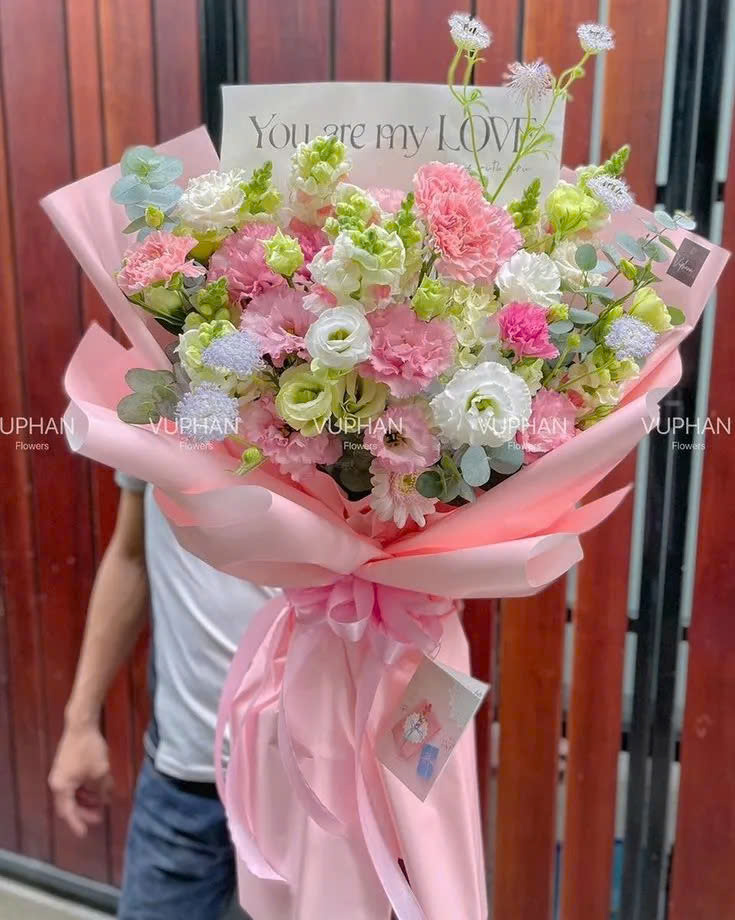 Bó Hoa Kỷ Yếu – Hoa Tốt Nghiệp Đẹp Tại Vũng Tàu