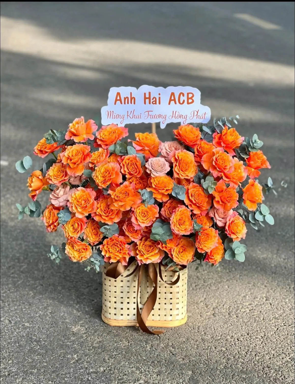 Giỏ hoa chúc mừng – Giao nhanh trong ngày