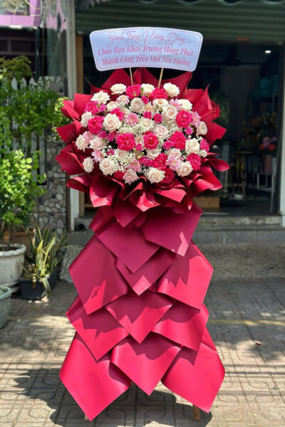 Kệ hoa khai trương